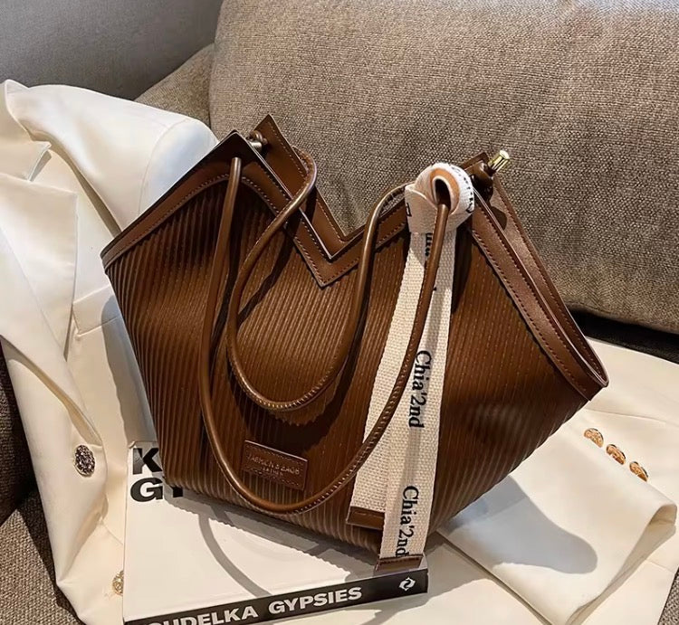 Ribbed Tote Bag